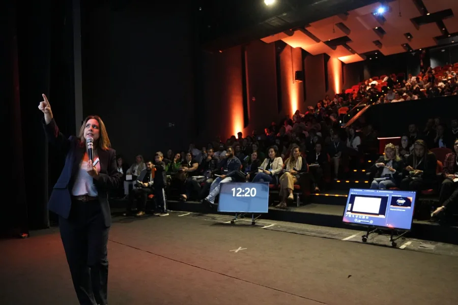 Patricia Y. Agopian em palestra da Bússola Executiva